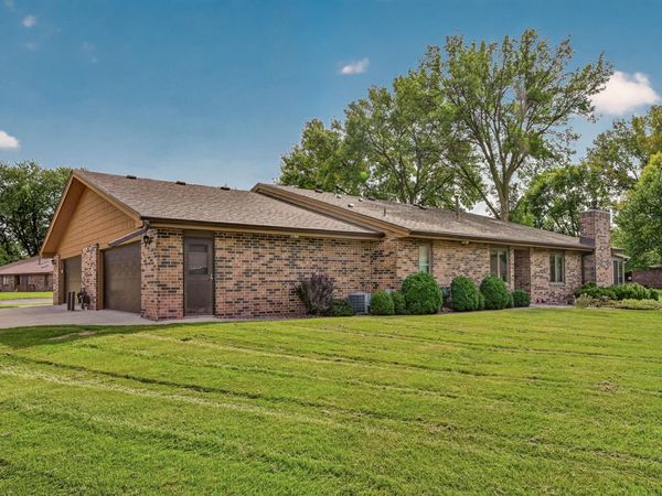 2241 Baihly Lane SW, Rochester, MN 55902