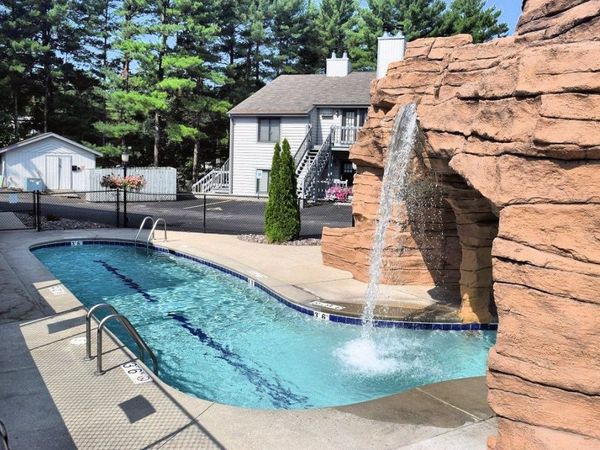 1093 Canyon Road, Unit 207, Wisconsin Dells, WI 53965