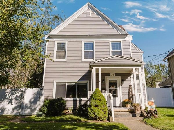 218 Lake Street, Delaware, OH 43015