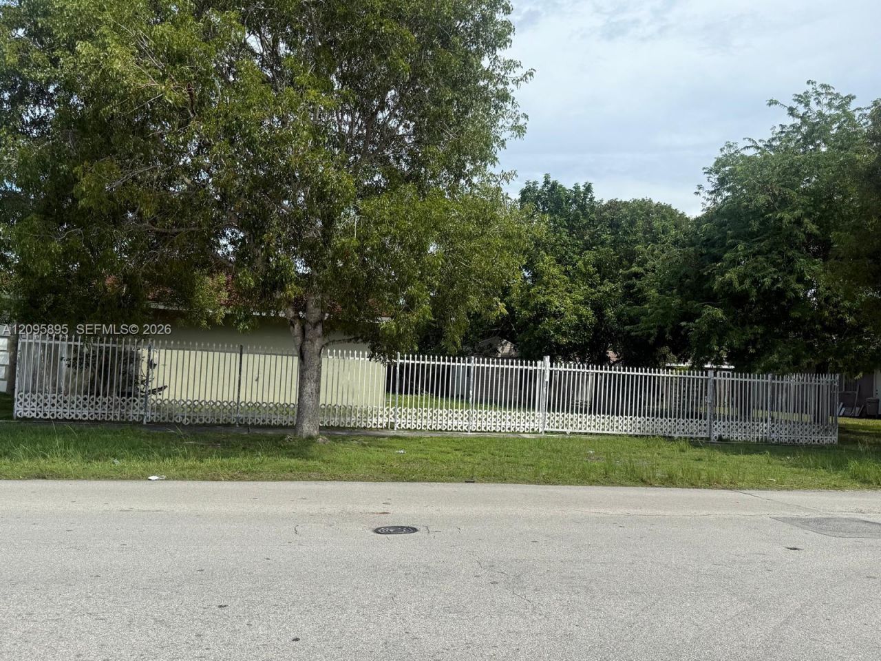 12642 SW 221st St , Miami, FL 33170 Photo