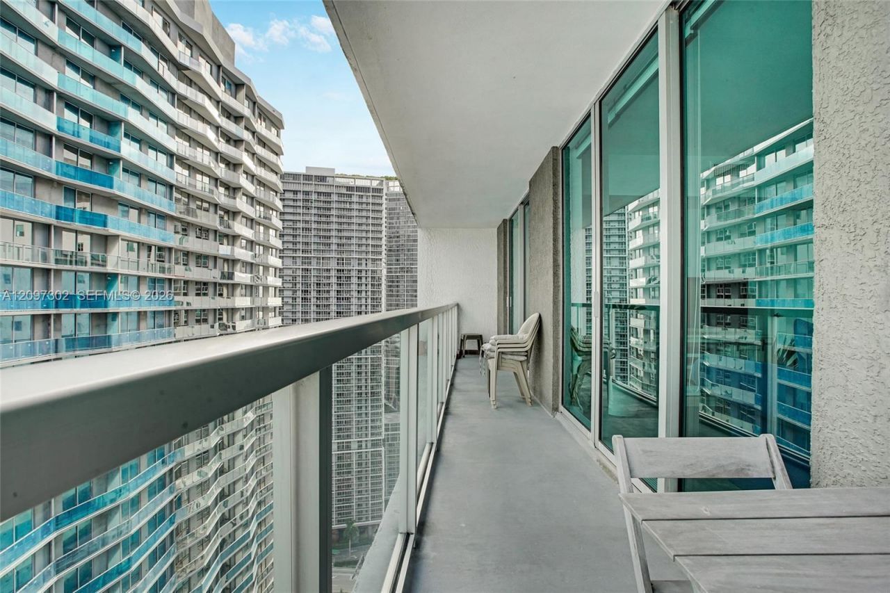 55 SE 6th St, Unit 3701, Miami, FL 33131 Photo