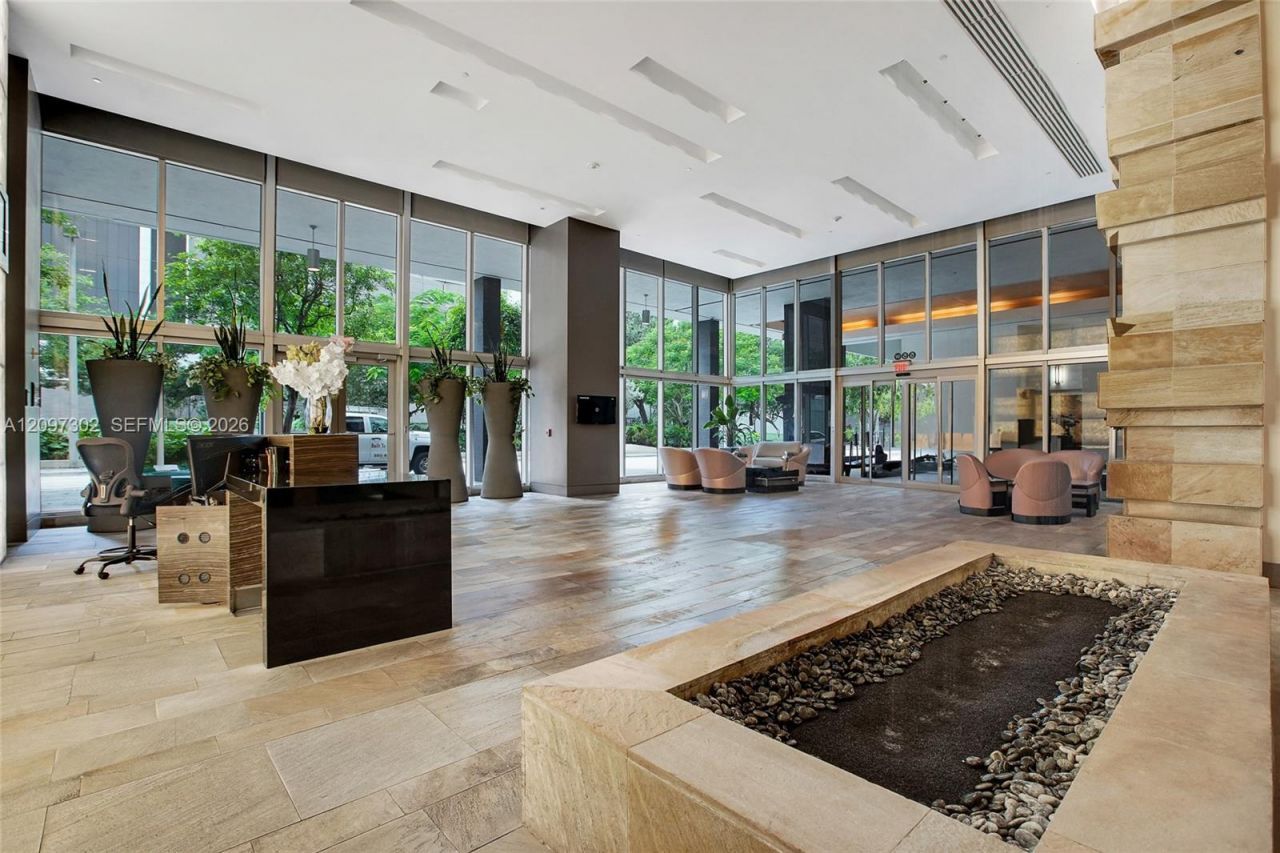 55 SE 6th St, Unit 3701, Miami, FL 33131 Photo