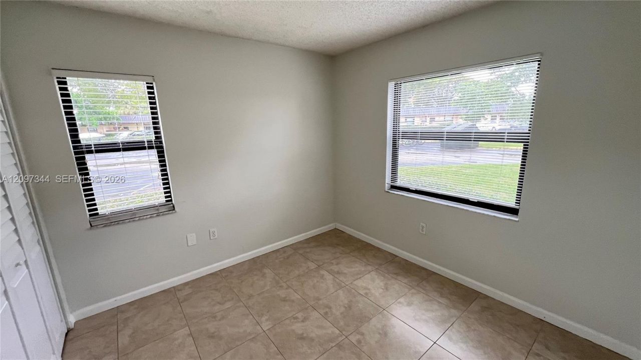 125 NW 93rd Ave, Unit 125, Pembroke Pines, FL 33024 Photo