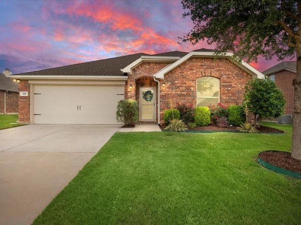125 Lariat Trail, Waxahachie, TX 75165