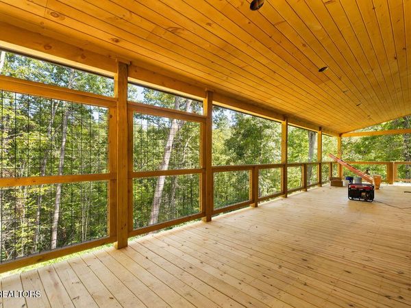2759 Owls Cove Way, Sevierville, TN 37862