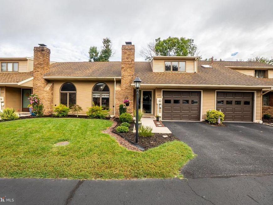 435 Deerfield Drive, Unit 435, Hanover, PA 17331 Main Photo