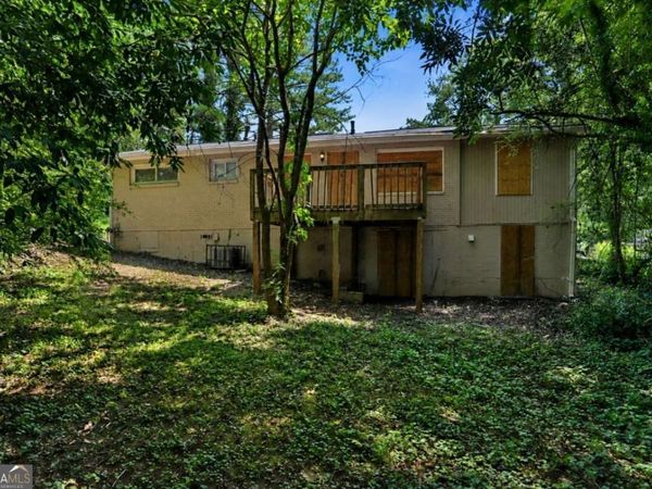 3490 Pinehill Drive, Decatur, GA 30032