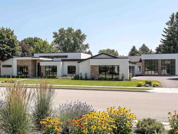 1399 W Newfield Dr, Eagle, ID 83616