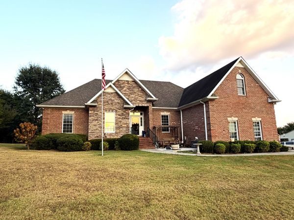 319 Dye Rd , Bell Buckle, TN 37020
