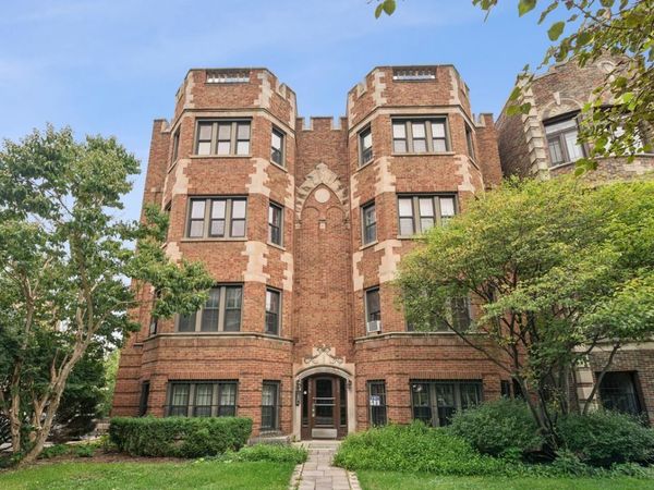 Unit 1, Oak Park, IL 60304