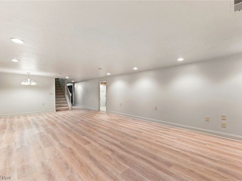 3740 Greenock Drive, Green, OH 44685 Photo 26