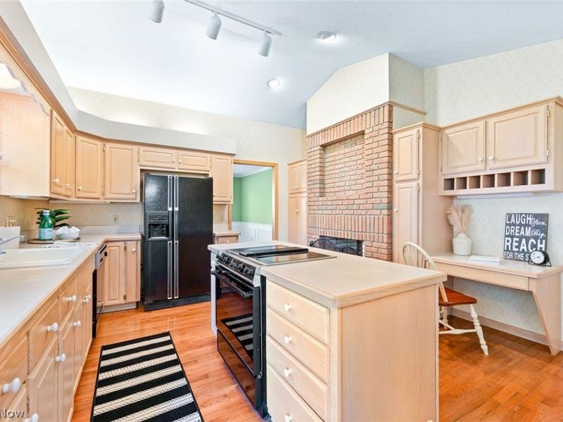 3740 Greenock Drive, Green, OH 44685 Photo 9
