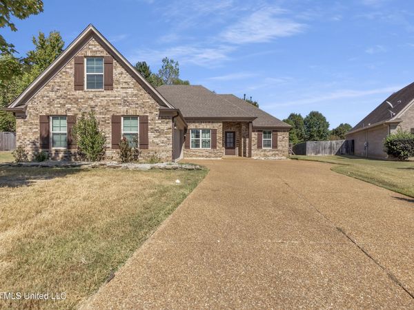 3530 Champion Hills Drive, Southaven, MS 38672
