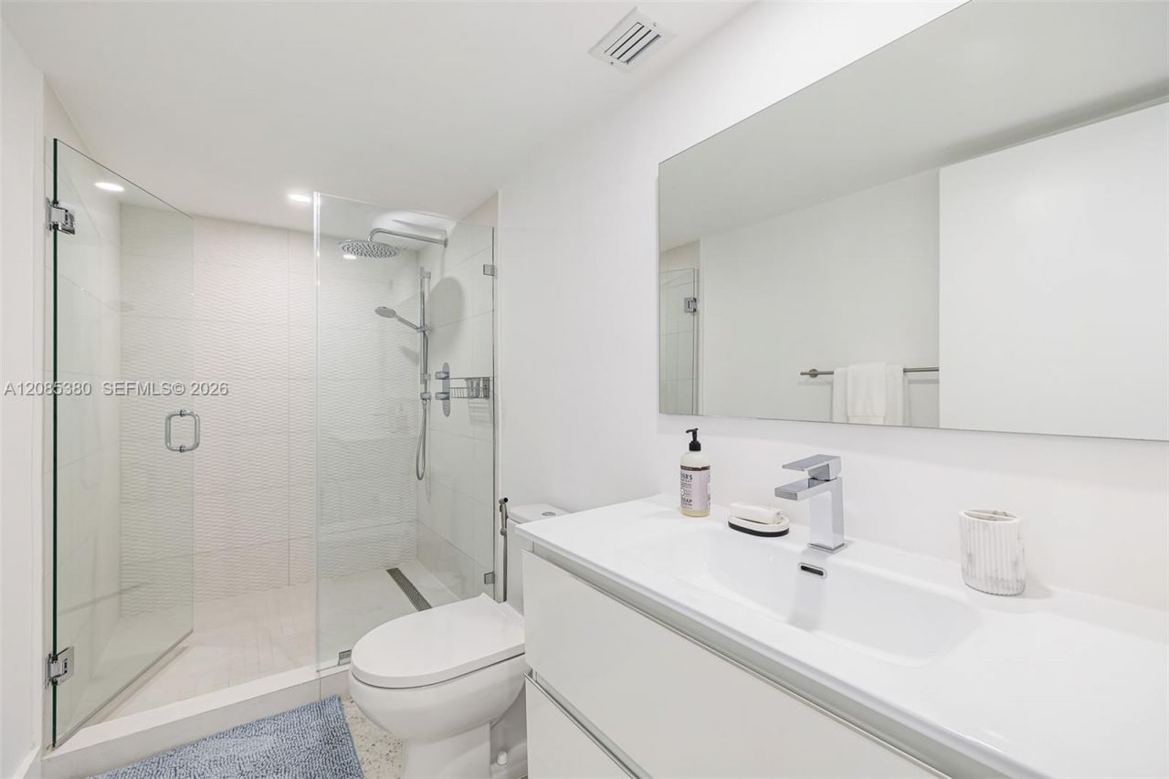 1865 Brickell Ave , Unit A1911, Miami, FL 33129 Photo