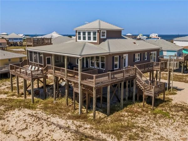 103 Raphael Semmes Street , Dauphin Island, AL 36528