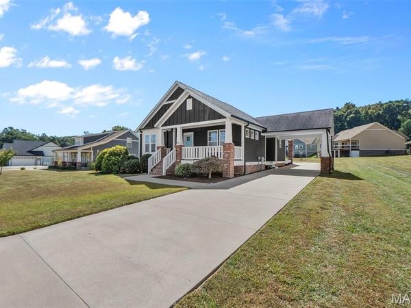 557 Cloverdale Ranch Road, Cape Girardeau, MO 63701