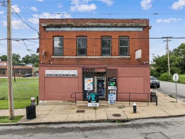 1391 Hodiamont Avenue , St Louis, MO 63112