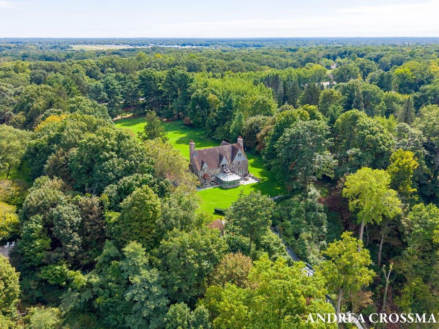 Property Image 100