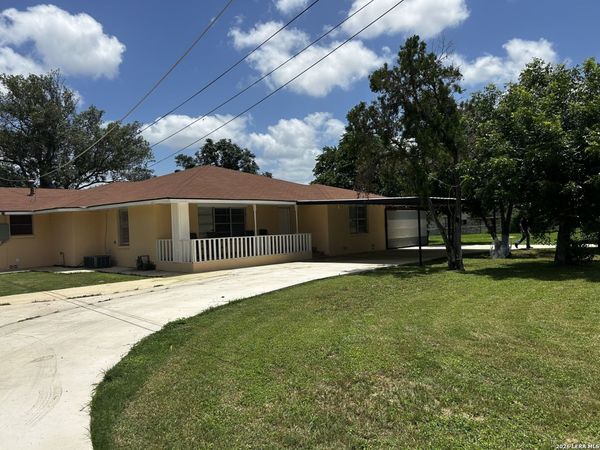 3660 Oma Dr, China Grove, TX 78263