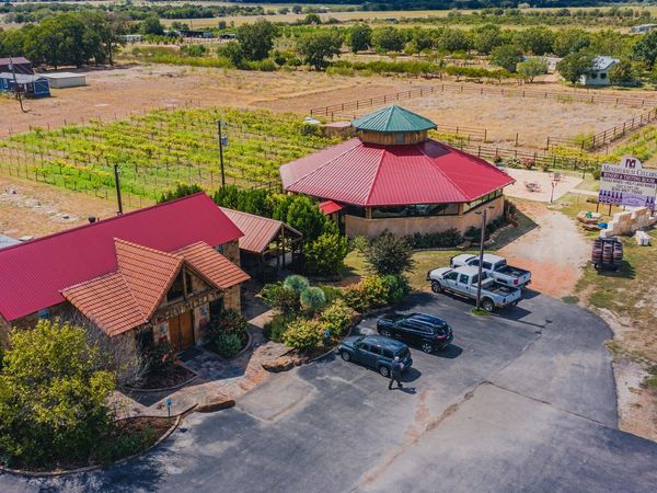10207 US Hwy 290, Fredericksburg, TX 78624