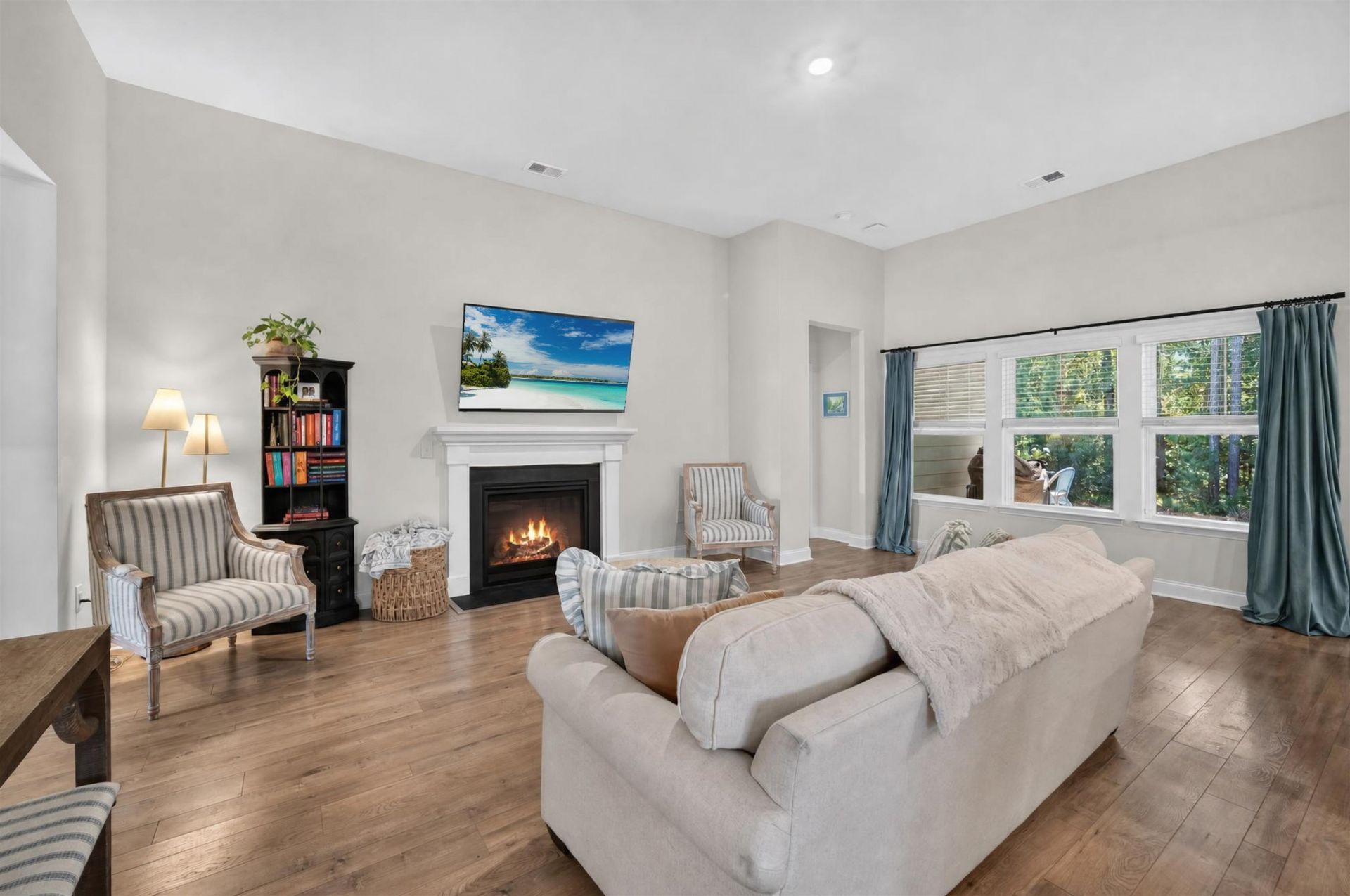 839 Summer Starling Pl. Photo 4