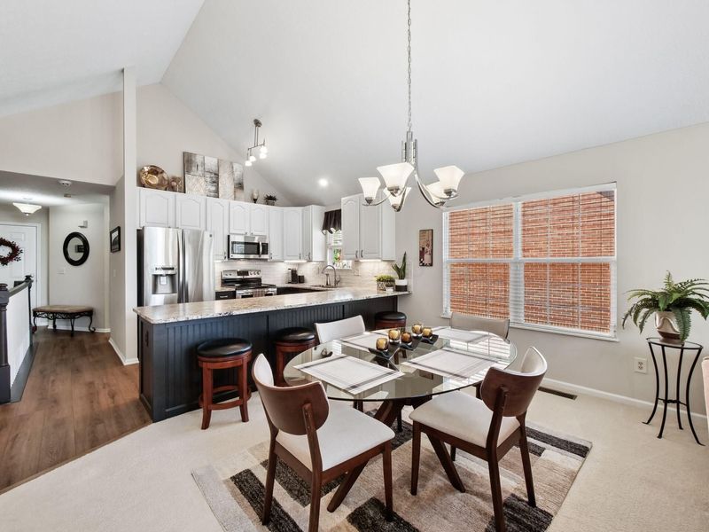 6972 Greensview Village Drive, Canal Winchester, OH 43110 Photo 14