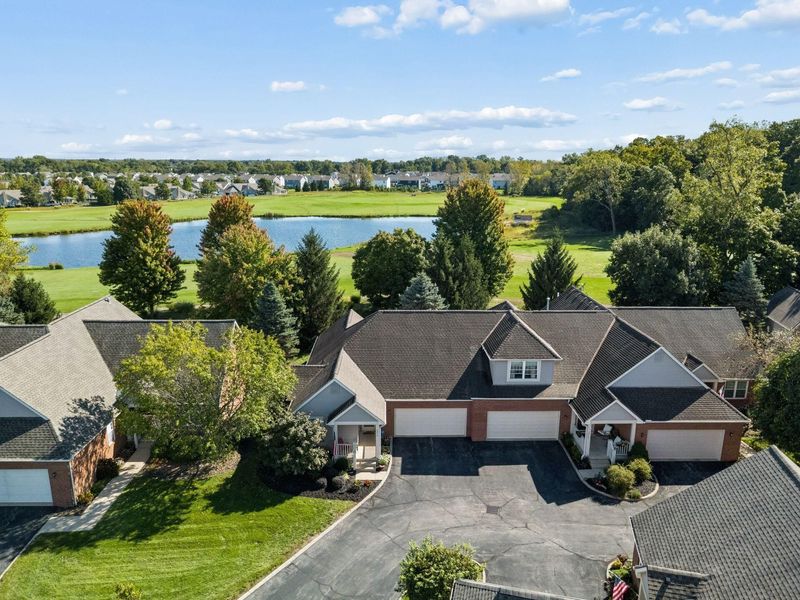 6972 Greensview Village Drive, Canal Winchester, OH 43110 Photo 3