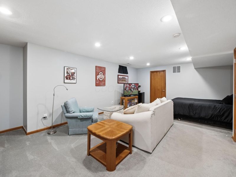 6972 Greensview Village Drive, Canal Winchester, OH 43110 Photo 34