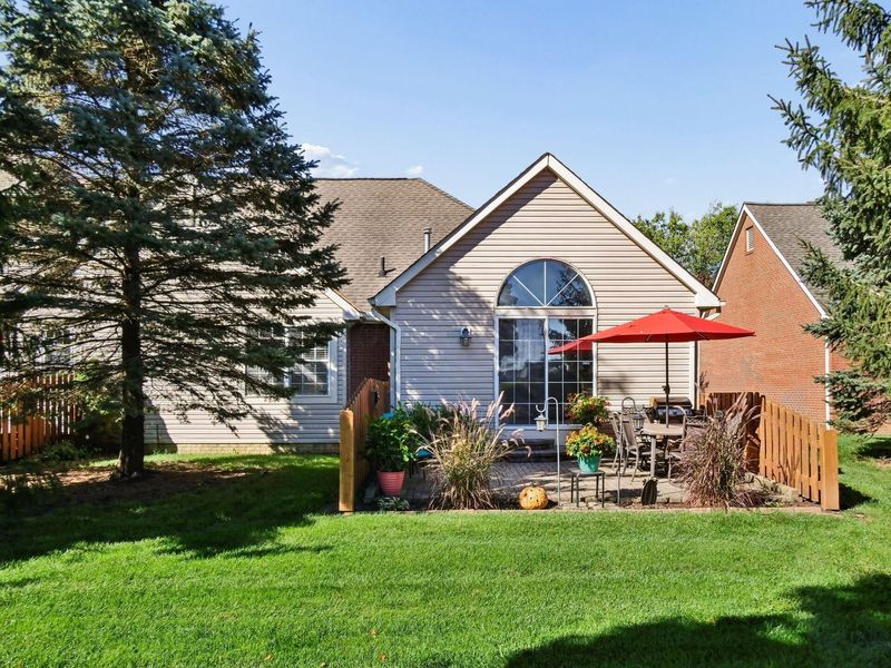 6972 Greensview Village Drive, Canal Winchester, OH 43110 Photo 4