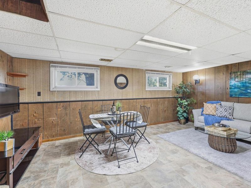 3318 Noe Bixby Road, Columbus, OH 43232 Photo 18