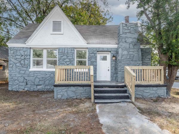4323 W 11Th St, Little Rock, AR 72204