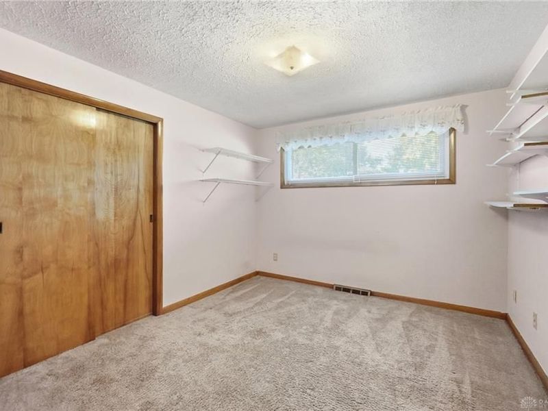 2560 Casey Drive, Springfield, OH 45503 Photo 32