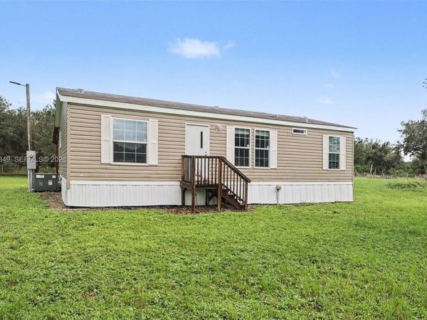 2856 Pioneer 9th St , Clewiston, FL 33440