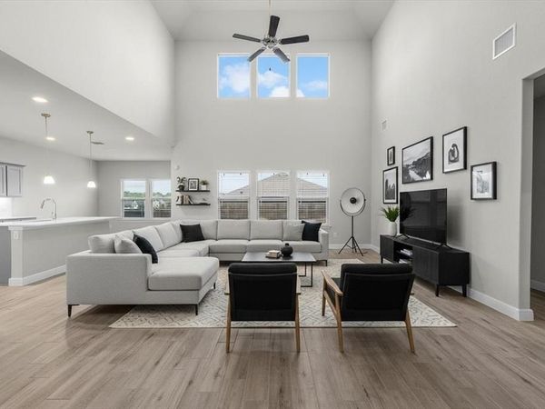 344 Valentine Court , Burleson, TX 76028