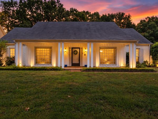 2962 PANGBOURNE CV, Germantown, TN 38138