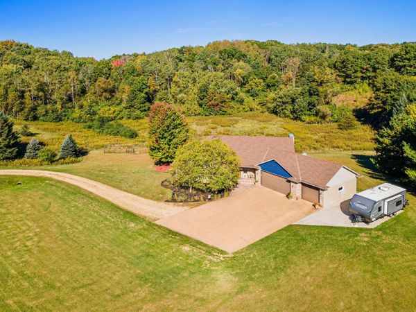 408 Johnson Drive, Hudson, WI 54016