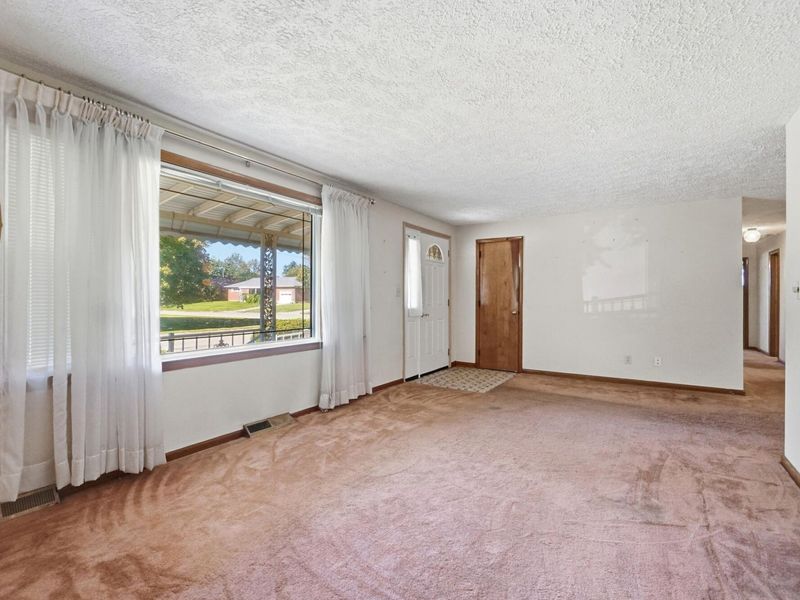 2560 Casey Drive, Springfield, OH 45503 Photo 11