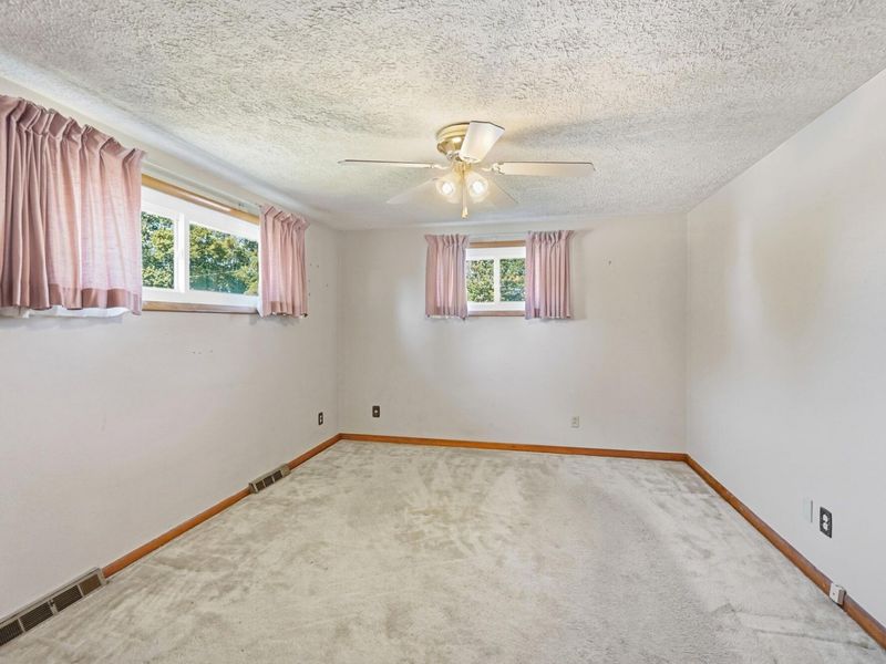 2560 Casey Drive, Springfield, OH 45503 Photo 28