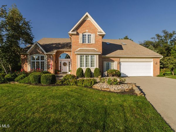 2145 S Lake Court, Findlay, OH 45840