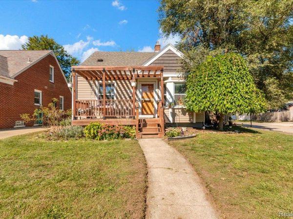 2311 Kalama Avenue, Royal Oak, Mi 48067