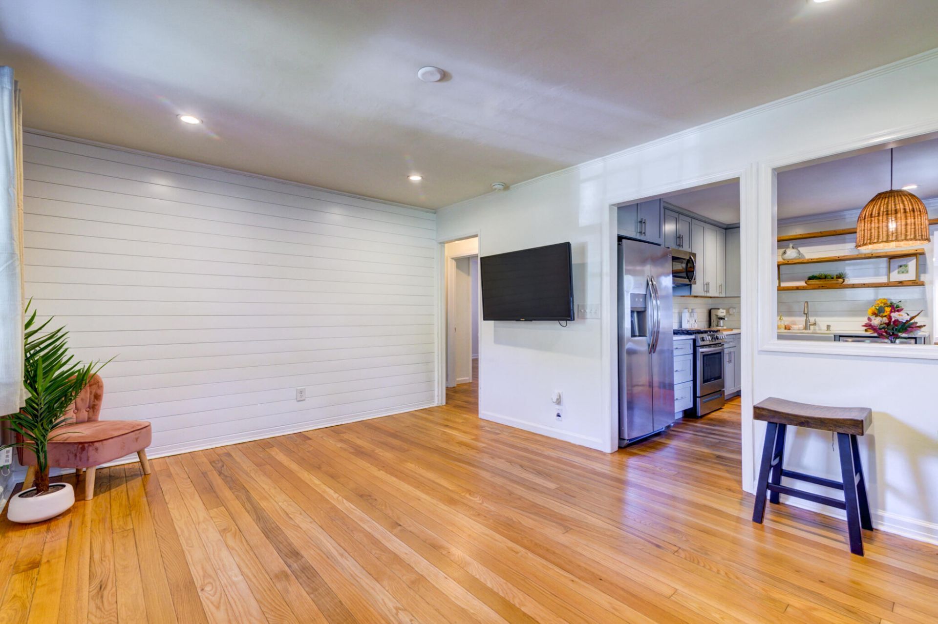 4806 Parkside Drive Photo 9