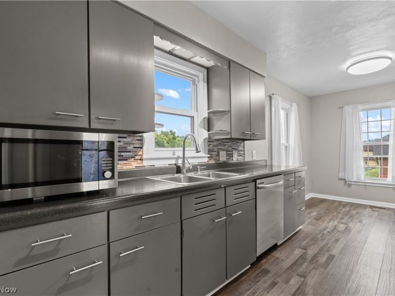 429 W 41st Street, Shadyside, OH 43947 Photo 4