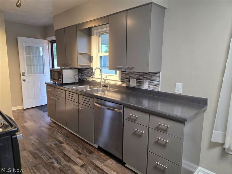 429 W 41st Street, Shadyside, OH 43947 Photo 5