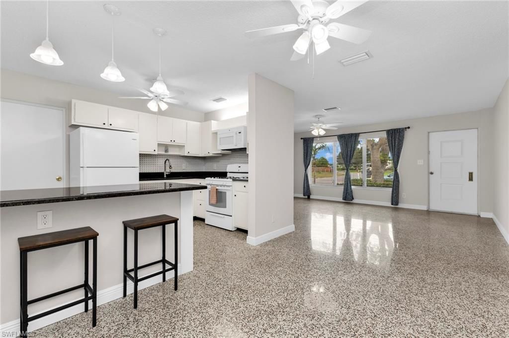 6235 Columbia Dr, Bradenton, FL 34207 Photo