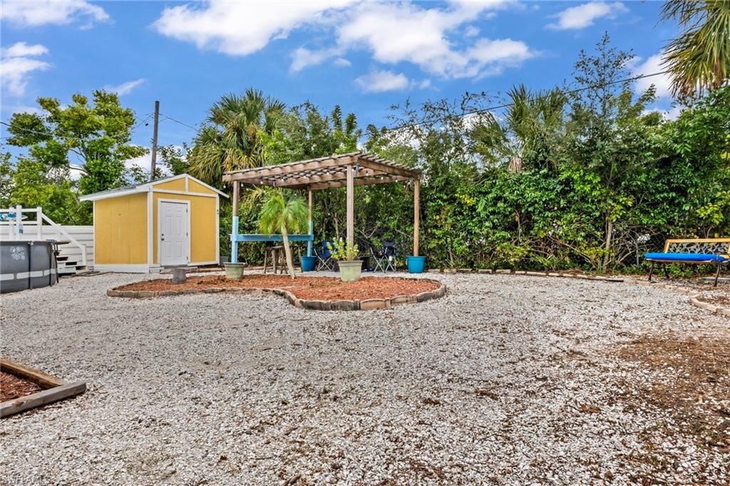6235 Columbia Dr, Bradenton, FL 34207 Photo