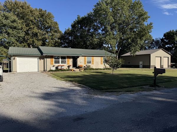 3654 Dawn Drive , Pinckneyville, IL 62274