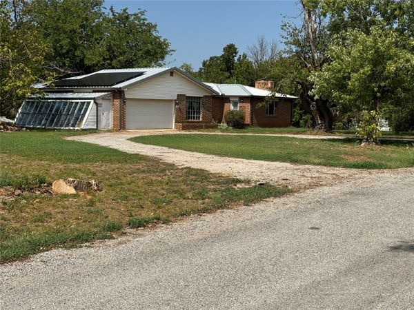 449 Price Road, Lone Grove, OK 73443