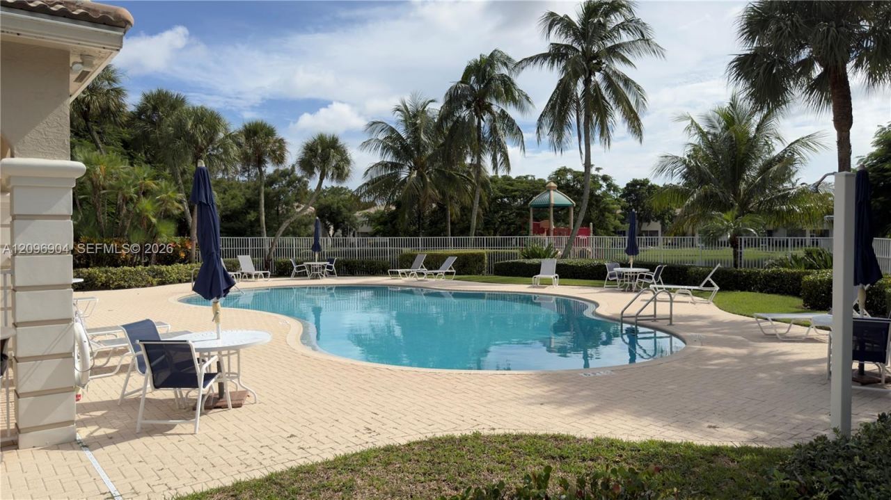 5060 Palmbrooke Cir , West Palm Beach, FL 33417 Photo