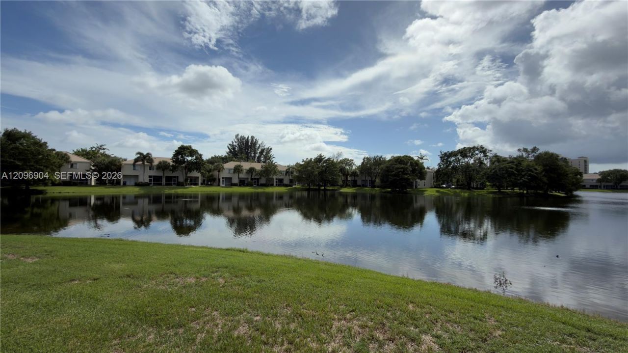 5060 Palmbrooke Cir , West Palm Beach, FL 33417 Photo