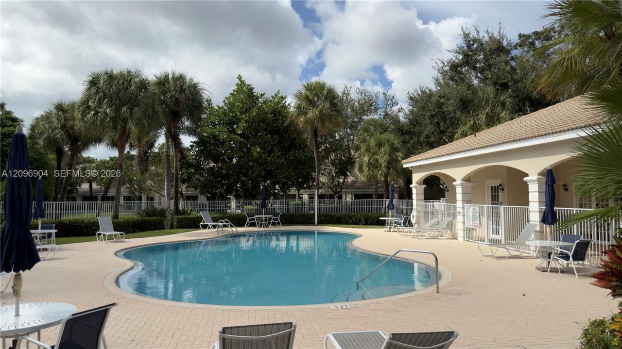 5060 Palmbrooke Cir , West Palm Beach, FL 33417 Photo